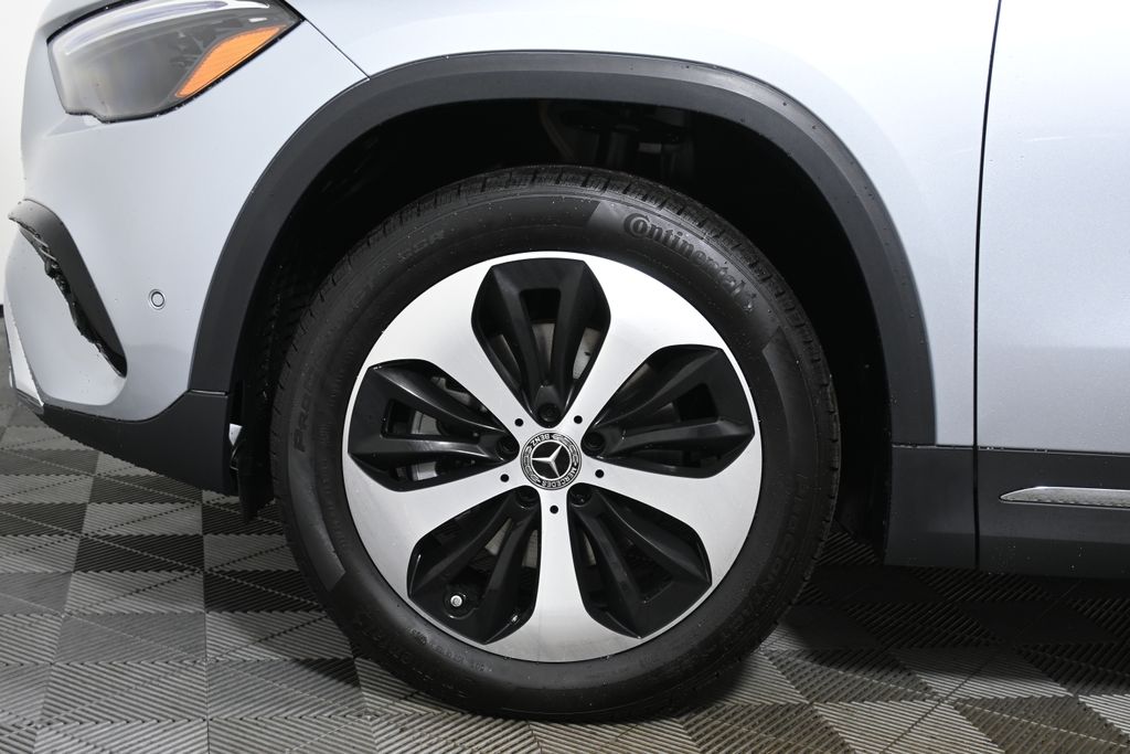 Thumbnail: 2026 Mercedes-Benz GLA - 11