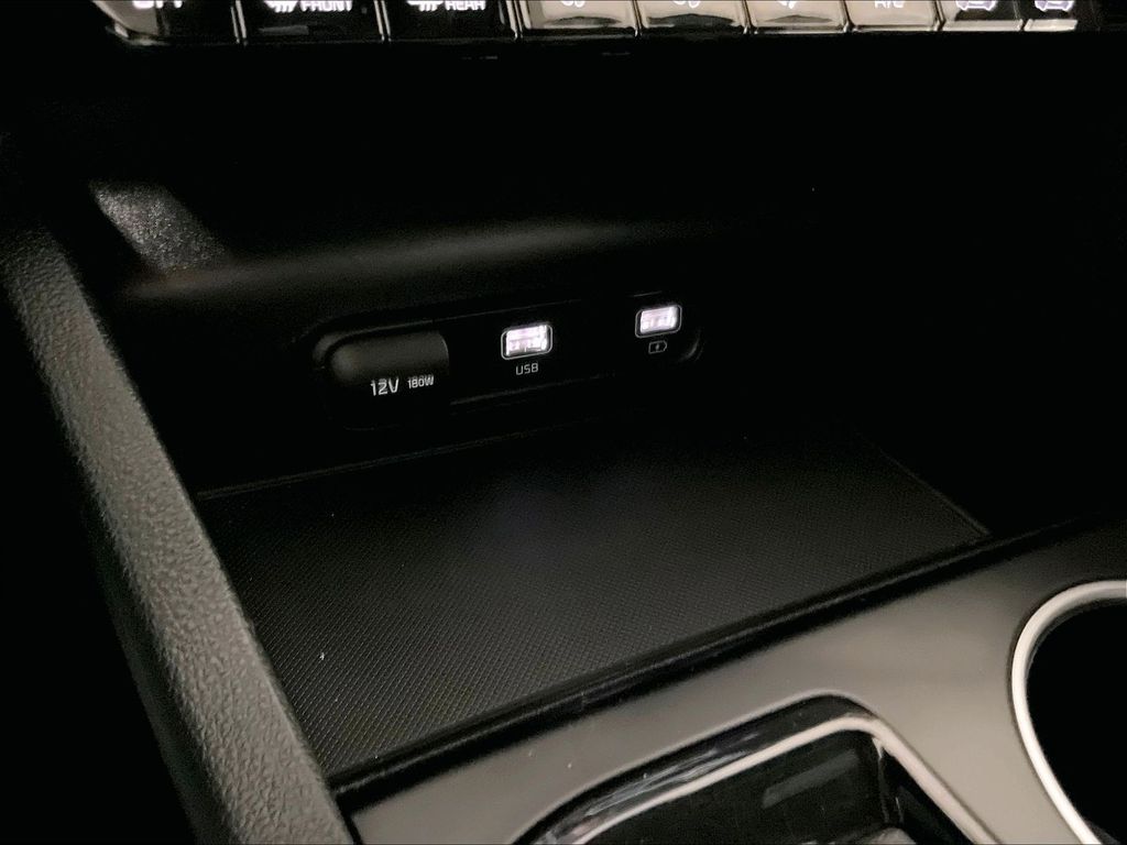 2022 Kia K5 — photo 26