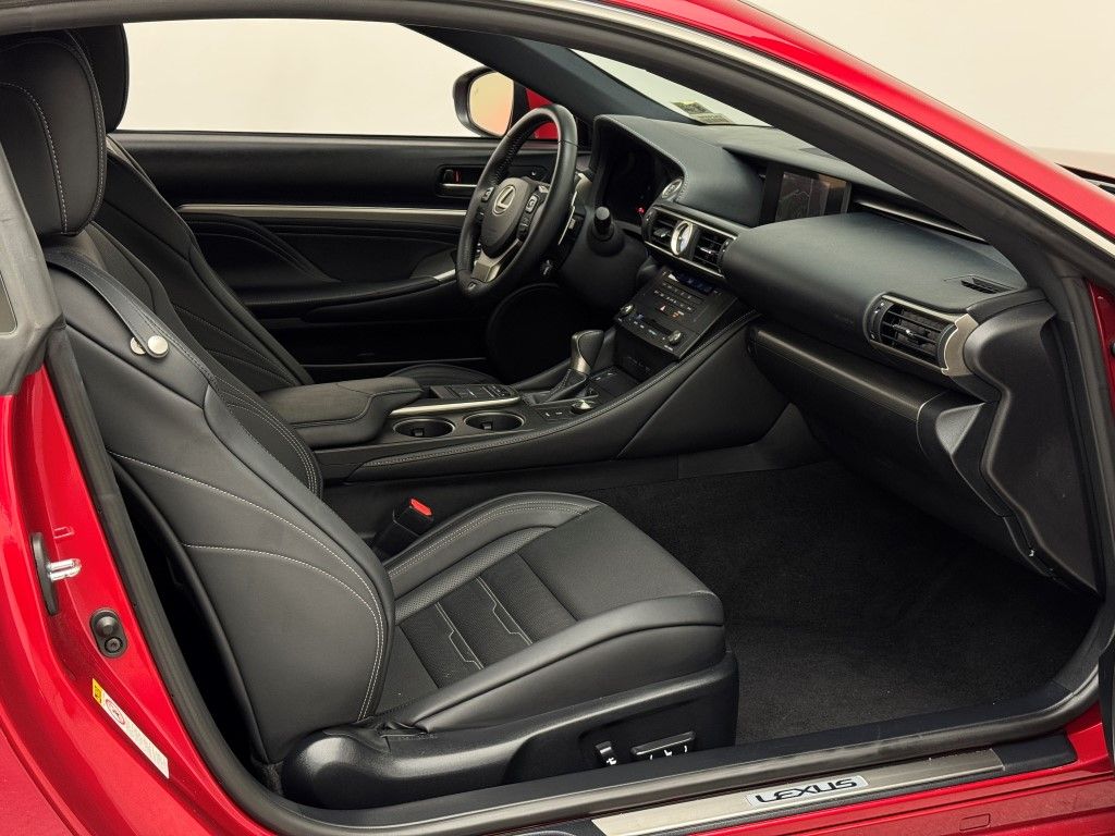 Thumbnail: 2015 Lexus RC - 16