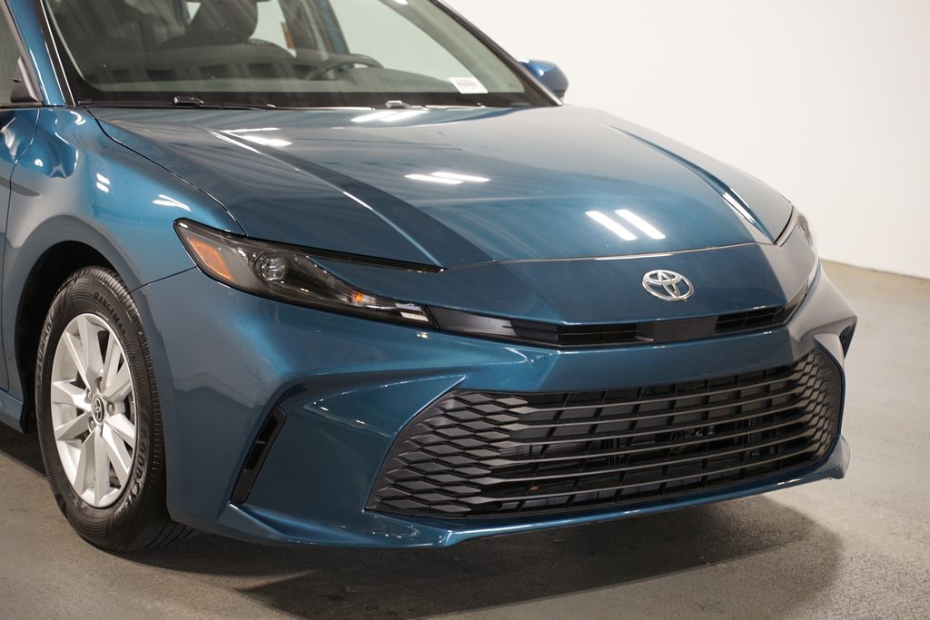 Thumbnail: 2025 Toyota Camry - 4