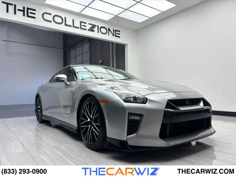Super Silver QuadCoat 2023 Nissan GT-R Premium AWD Coupe All-Wheel Drive 6-Speed Automatic