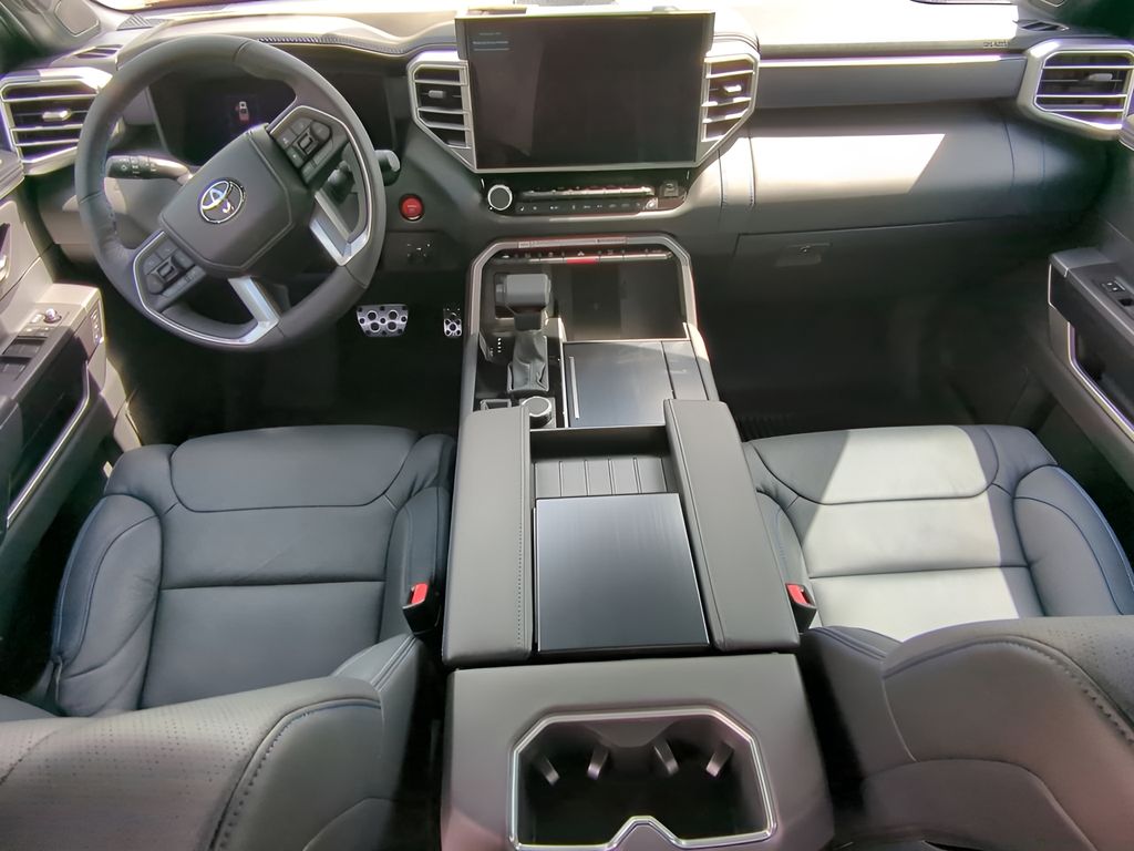 2025 Toyota Tundra Platinum - Photo 14