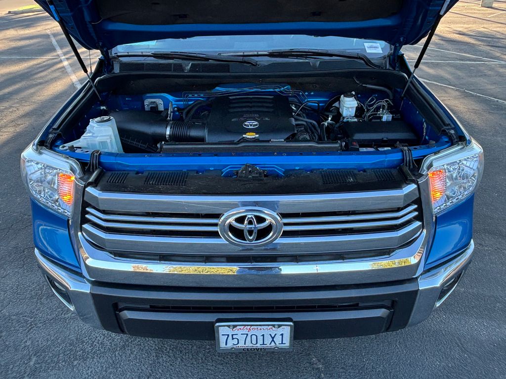 Thumbnail: 2016 Toyota Tundra - 31