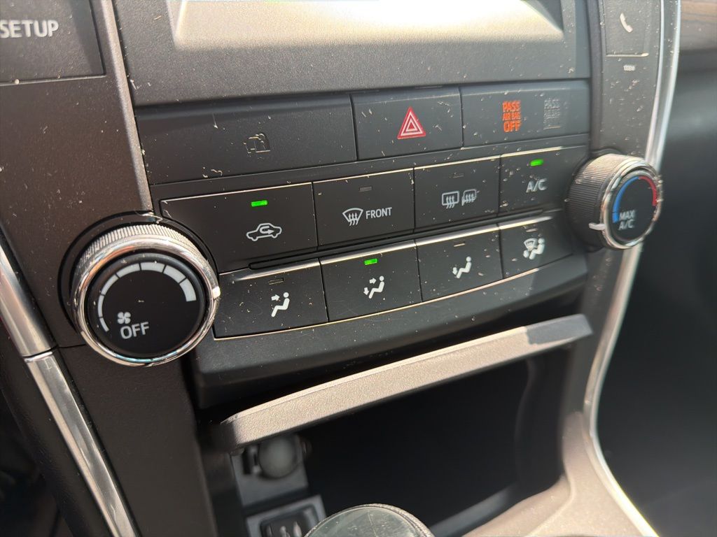 Thumbnail: 2016 Toyota Camry - 30