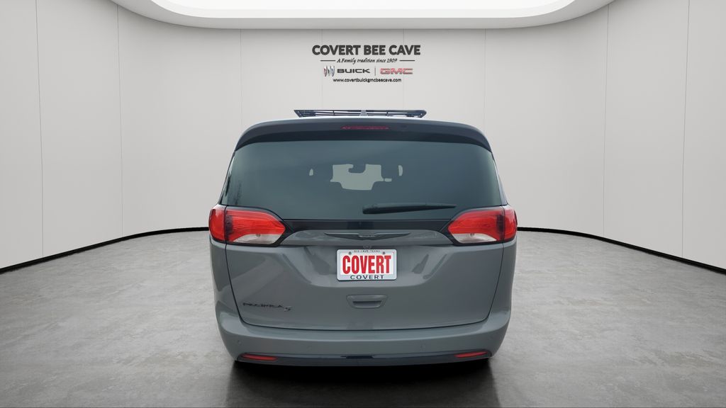 Used Car 2020 Chrysler Pacifica  Touring L Plus For Sale Under $25,000 In Austin, Texas