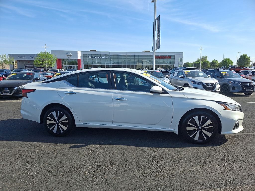 2022 Nissan Altima SV 7