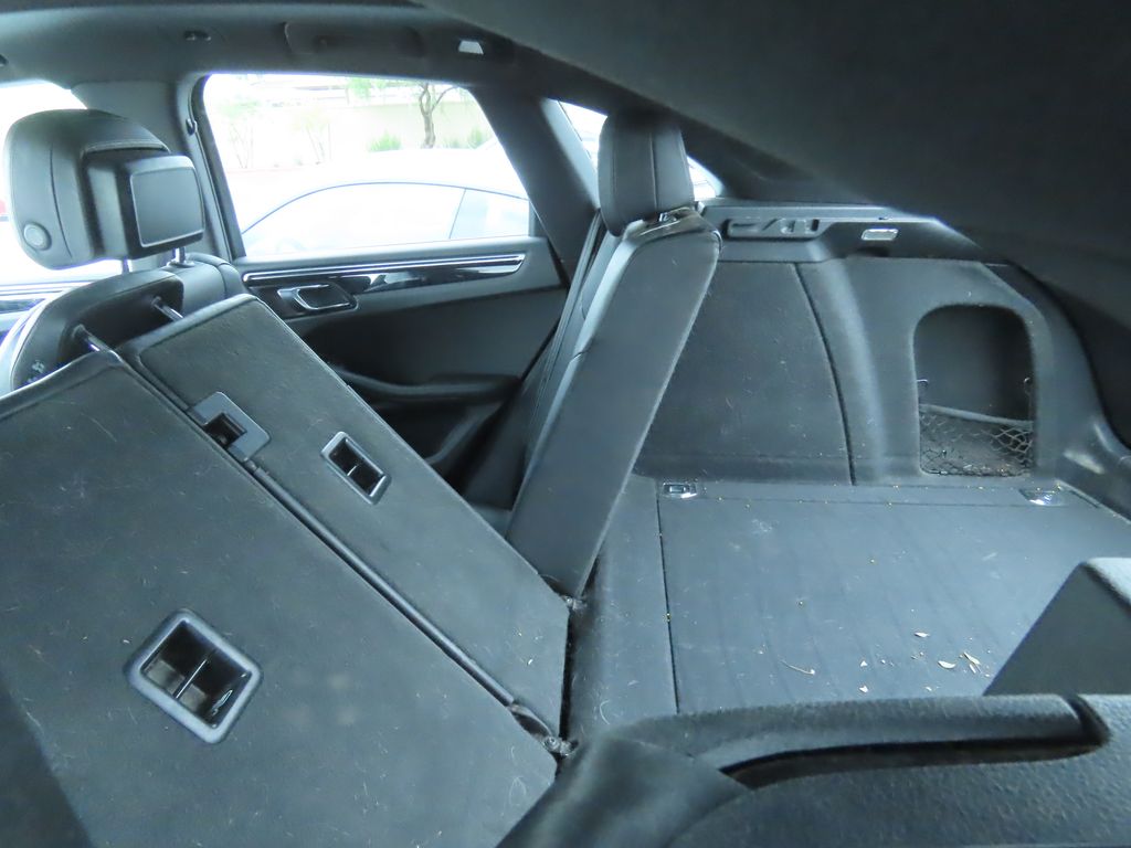 Thumbnail: 2019 Porsche Macan - 7