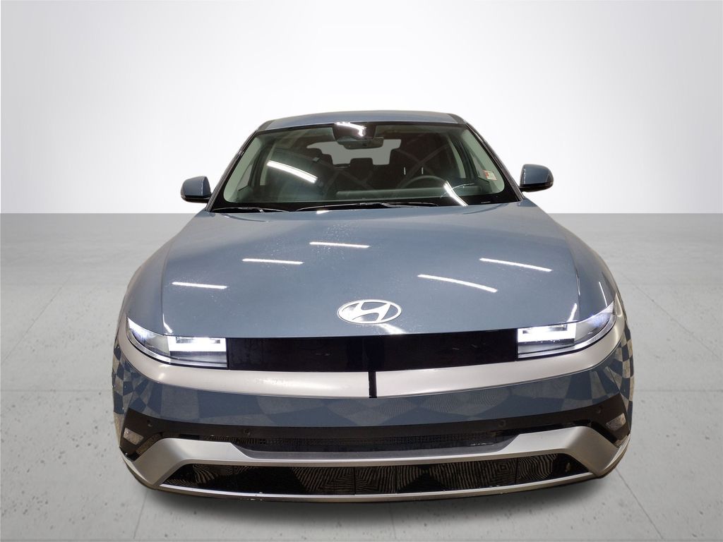 2026 Hyundai Ioniq 5 SEL photo 2