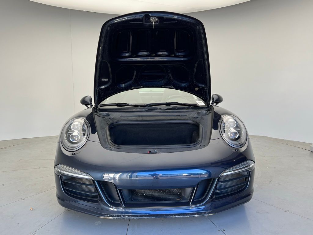 Thumbnail: 2016 Porsche 911 - 24