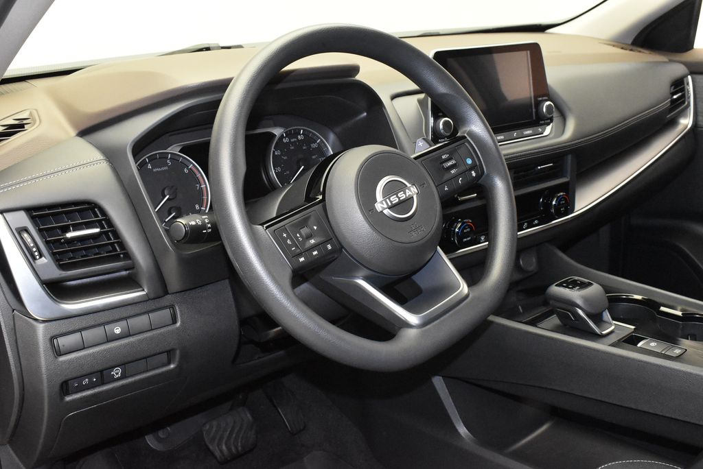 Thumbnail: 2023 Nissan Rogue - 15
