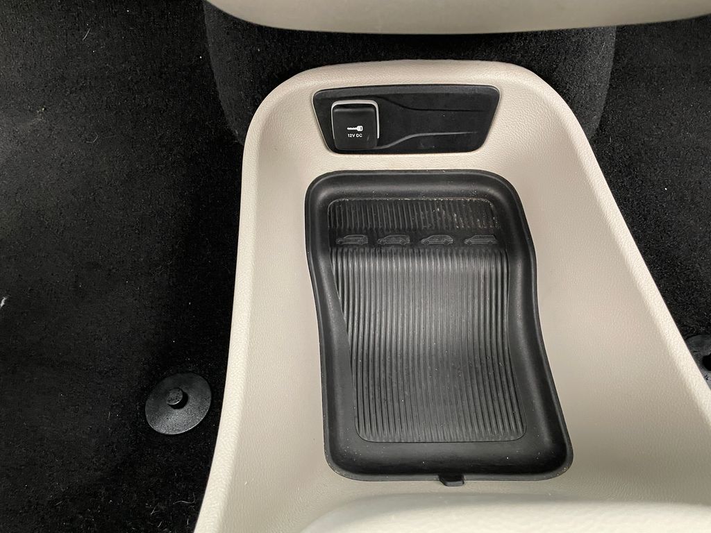 Thumbnail: 2024 Chrysler Pacifica - 30