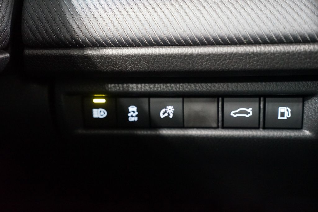 Thumbnail: 2026 Toyota Camry - 25