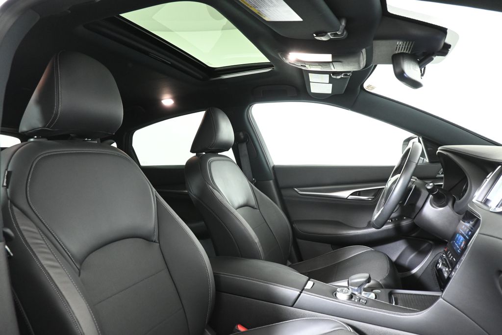2022 INFINITI QX55 Essential 24
