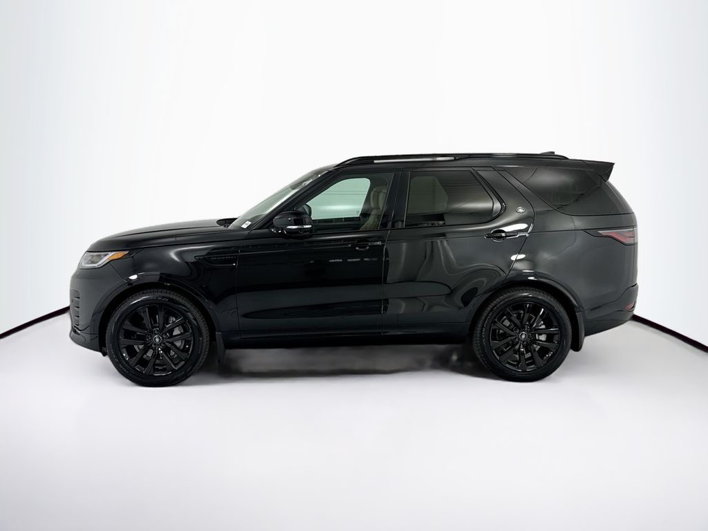 Thumbnail: 2026 Land Rover Discovery - 8