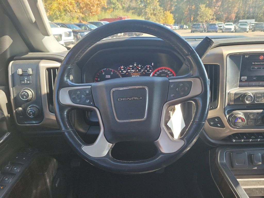 2015 GMC Sierra 2500HD Denali 11