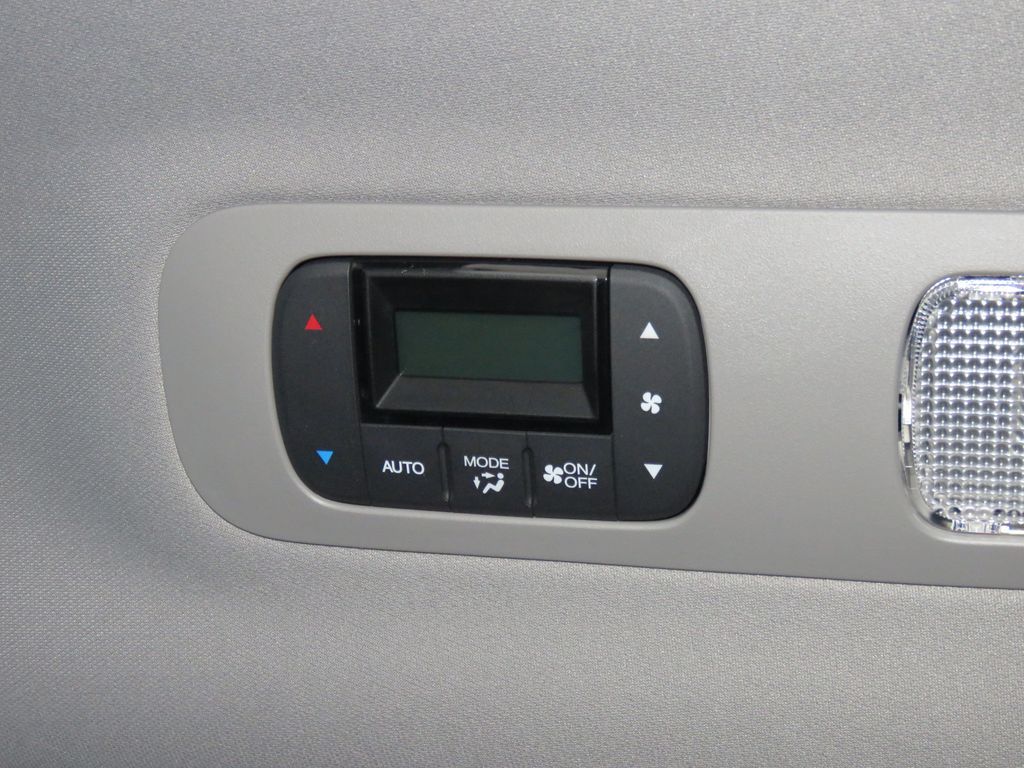 Thumbnail: 2026 Honda Odyssey - 27