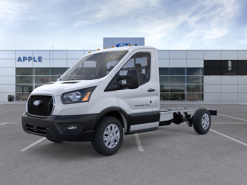 Oxford White 2026 Ford Transit Chassis Van Rear-Wheel Drive