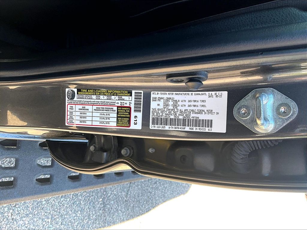 2023 Toyota Tacoma — photo 32