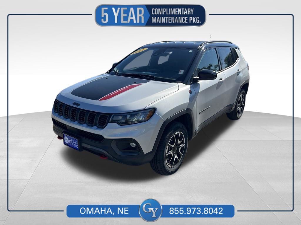Silver Zynith Metallic Clearcoat 2025 Jeep Compass SUV / Crossover Four-Wheel Drive 8-Speed Automatic