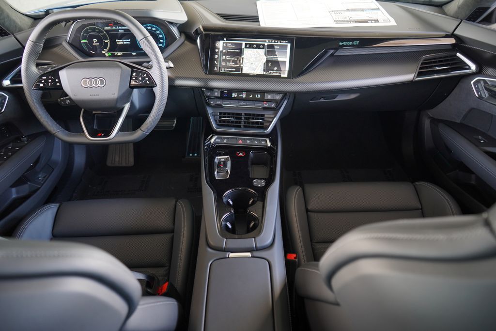 Thumbnail: 2026 Audi e-tron GT - 8