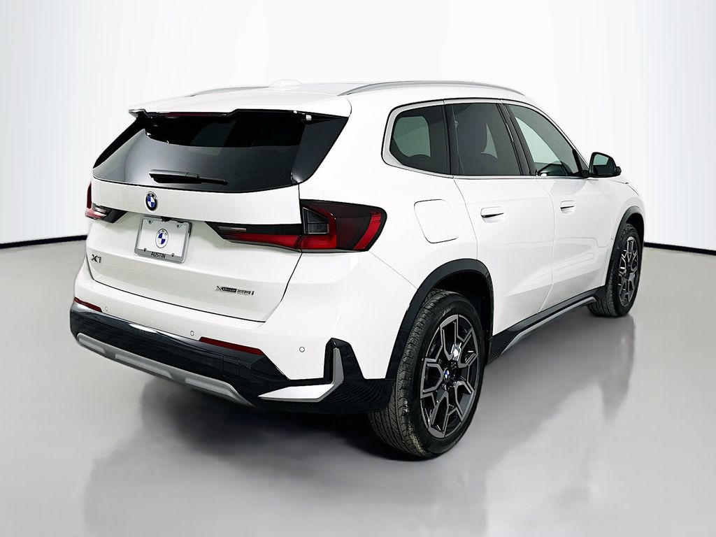 2025 BMW X1 xDrive28i 5