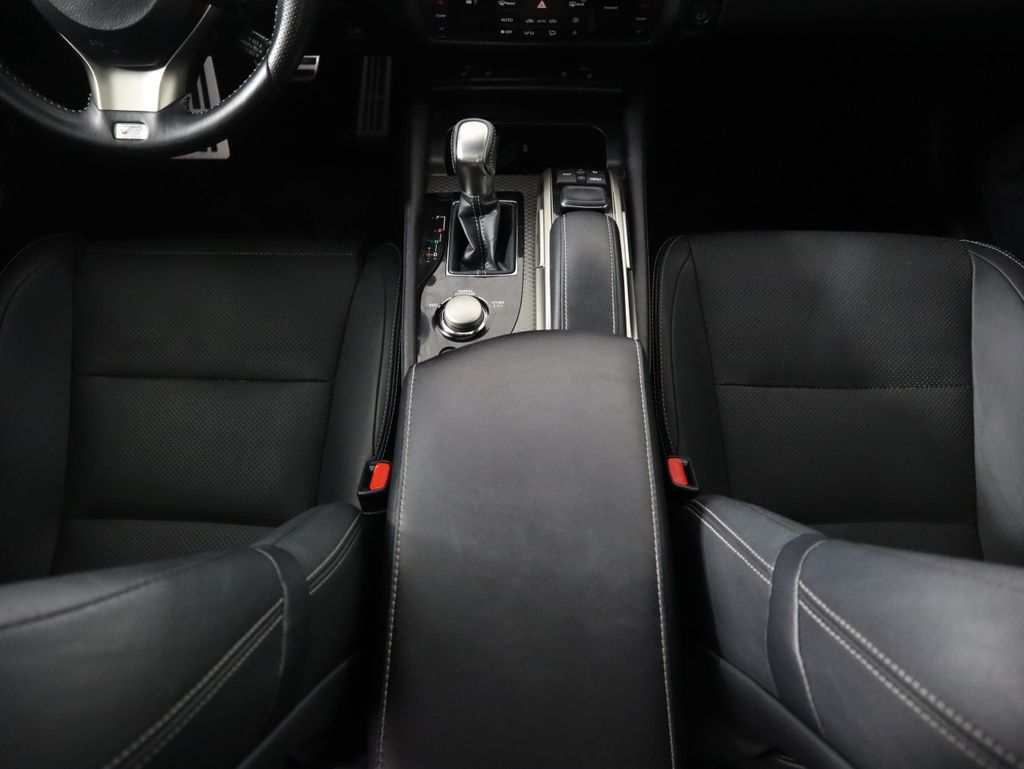 Thumbnail: 2017 Lexus GS - 17