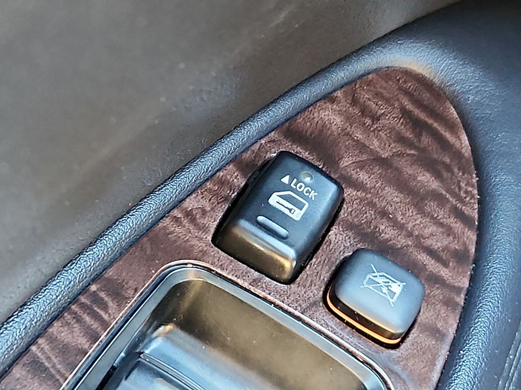 Thumbnail: 2012 Toyota Avalon - 24