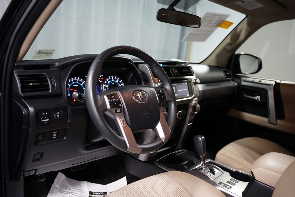 2019 Toyota 4Runner SR5 7