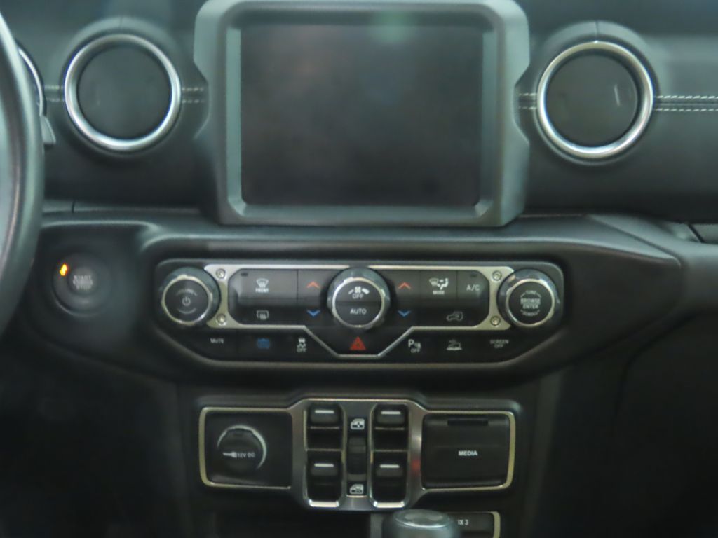 2022 Jeep Wrangler Unlimited Sahara 4xe 14