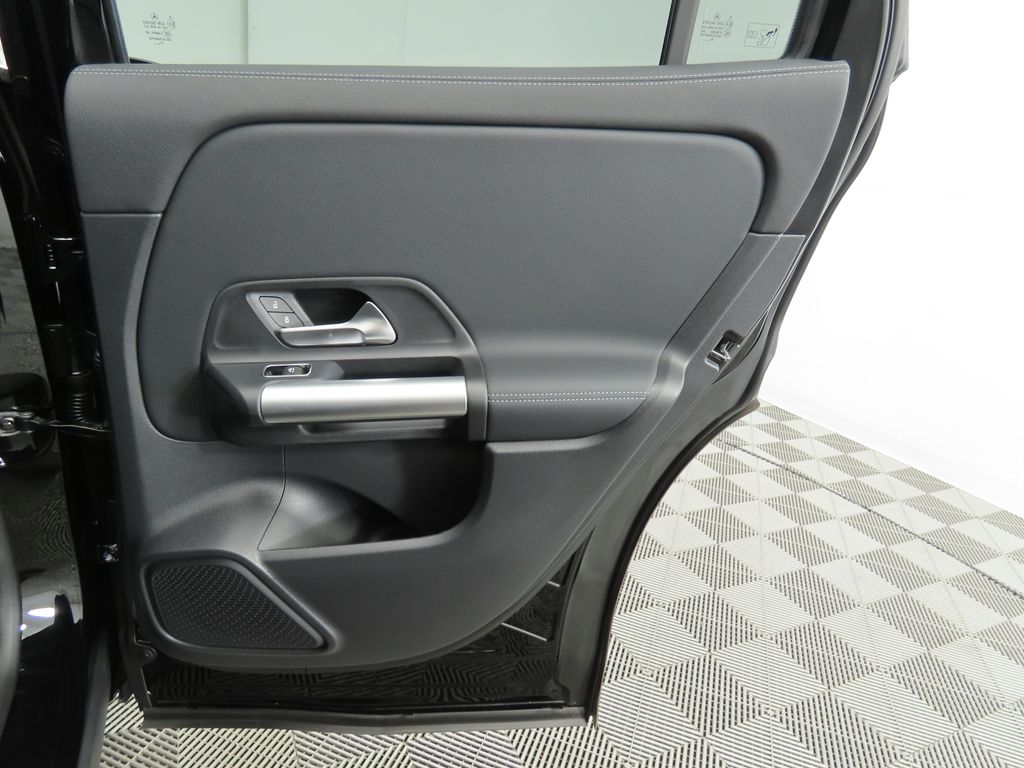 2025 Mercedes-Benz GLA 250 28