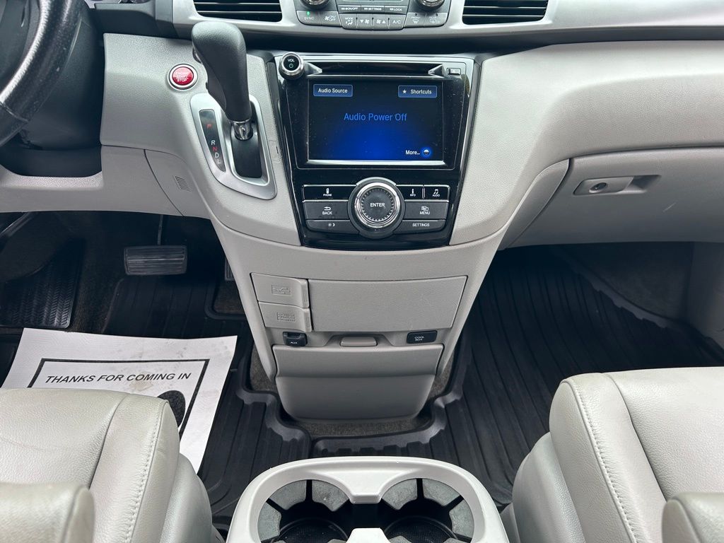 Thumbnail: 2016 Honda Odyssey - 17