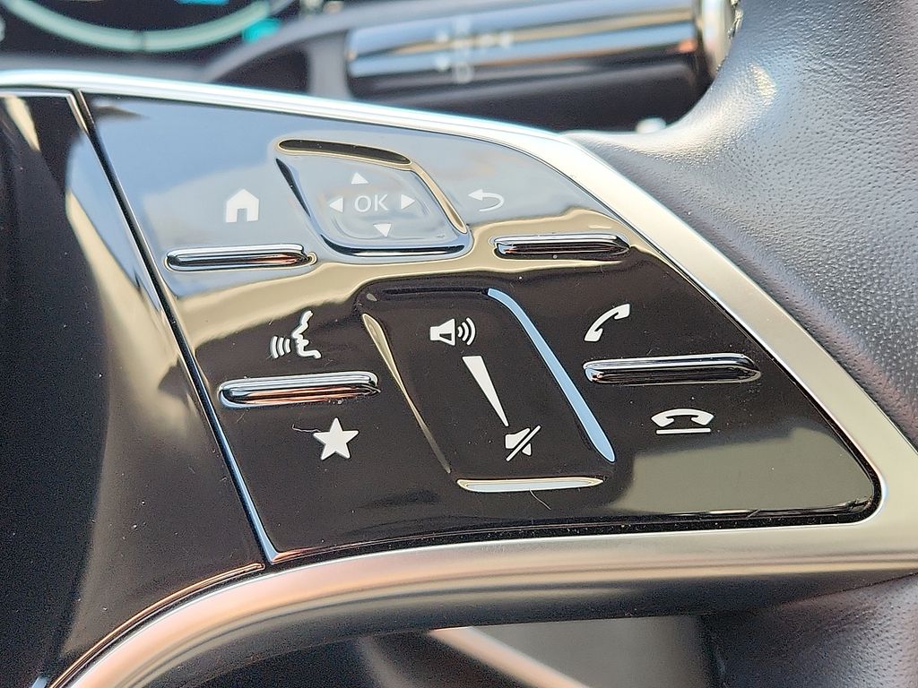 Thumbnail: 2025 Mercedes-Benz E-Class - 22