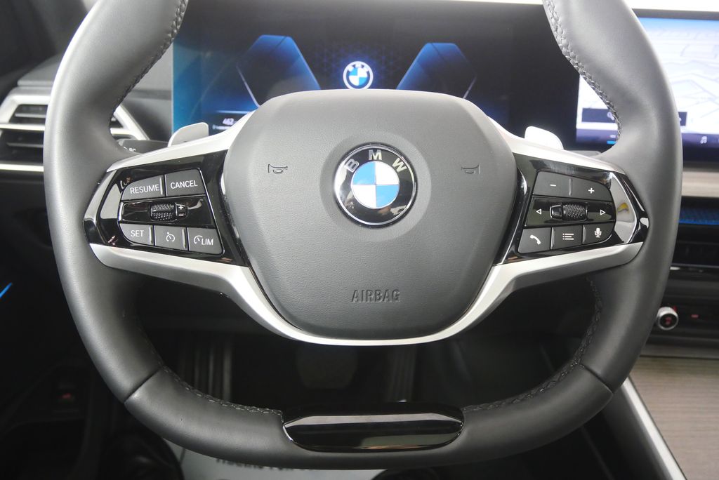 Thumbnail: 2025 BMW 3 Series - 22