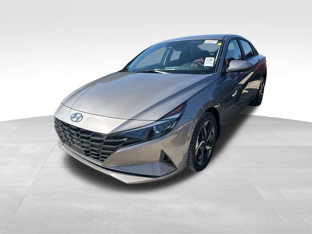 2023 Fluid Metal Hyundai Elantra SEL FWD Sedan
