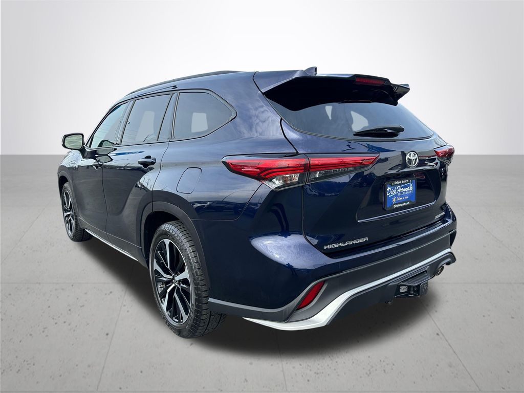 2022 Toyota Highlander XSE
