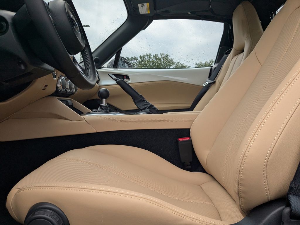 2025 Mazda MX-5 Miata RF Grand Touring