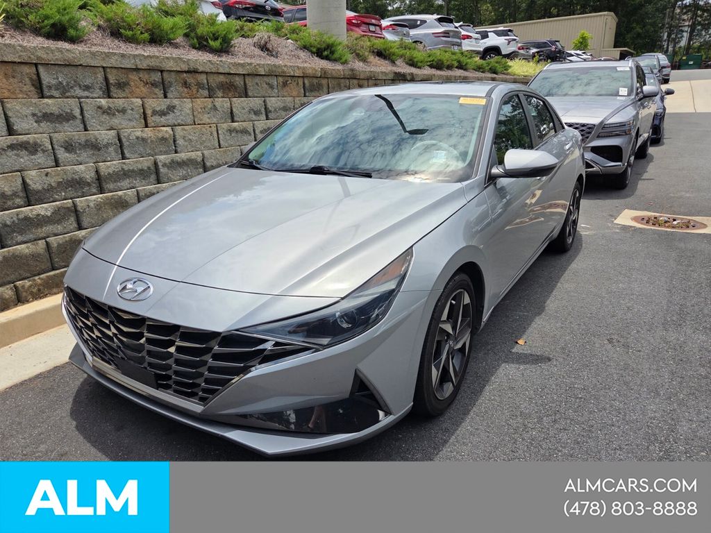 Used 2021 Silver Hyundai SEL image 17