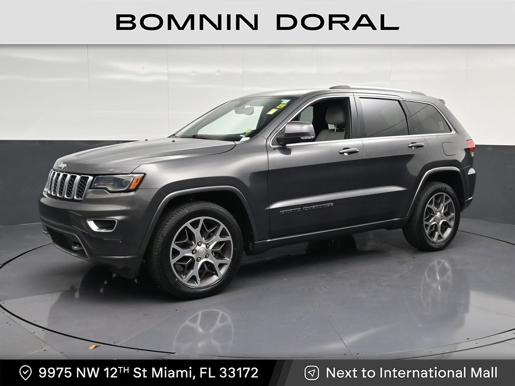 Crystal Metallic 2018 Jeep Grand Cherokee SUV / Crossover 4X2 8-Speed Automatic