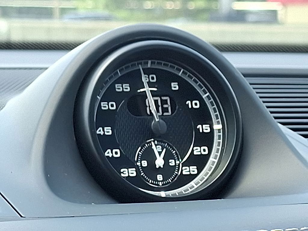 Thumbnail: 2025 Porsche Macan - 24