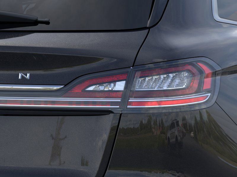 Thumbnail: 2023 Lincoln Nautilus - 21