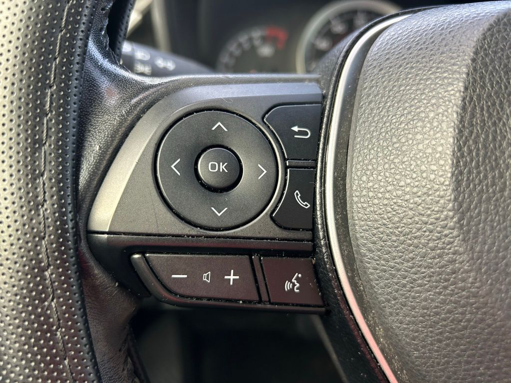 2020 Toyota Corolla SE 19