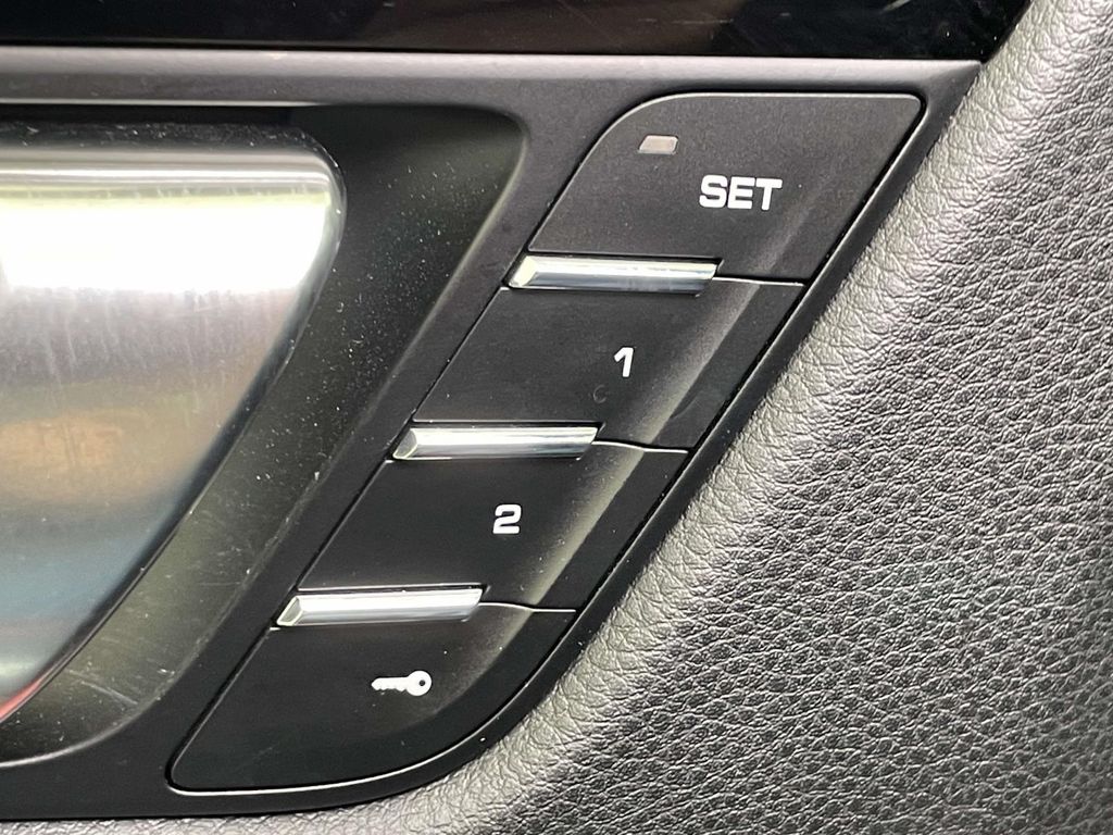 2023 Porsche Macan Base  at Audi Porsche Sewickley