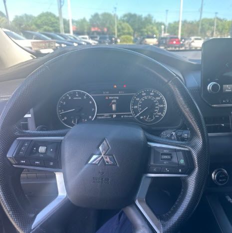 2022 Mitsubishi Outlander SEL Special Edition 2WD