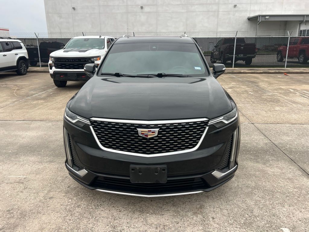 2022 Cadillac XT6 Premium Luxury Black at AutoSavvy Houston Northwest