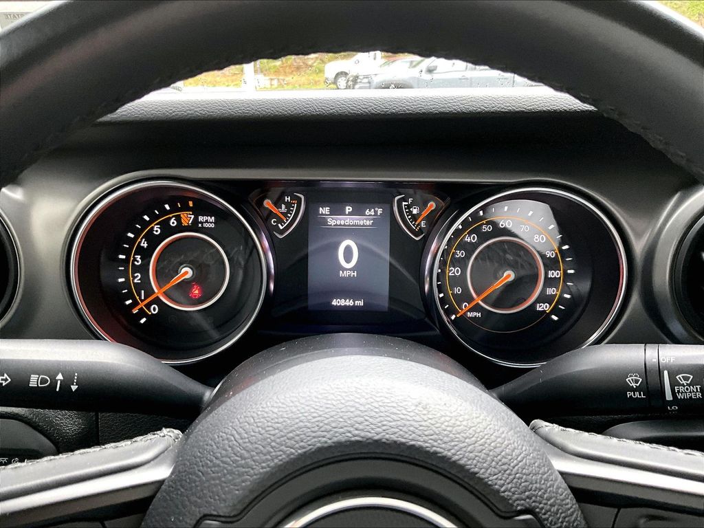2022 Jeep Gladiator — photo 15