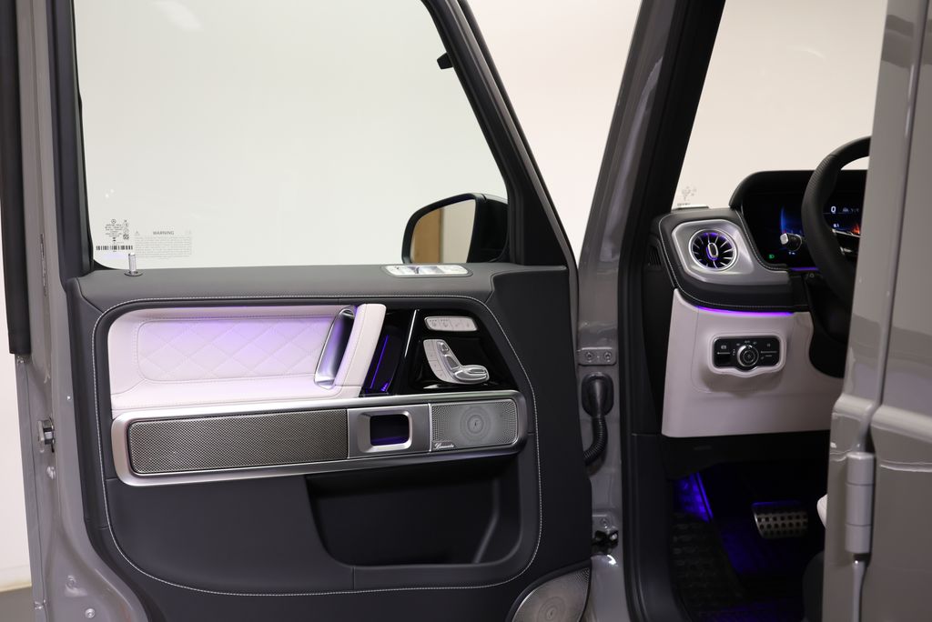 Thumbnail: 2026 Mercedes-Benz G-Class - 32