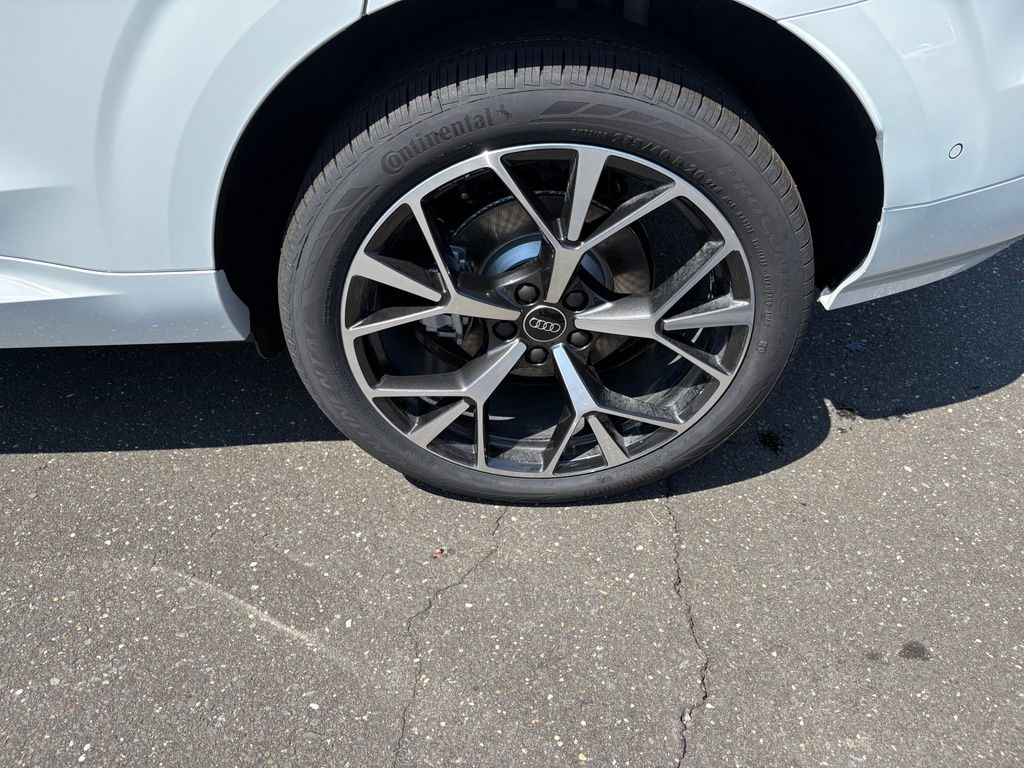 Thumbnail: 2026 Audi Q3 - 16