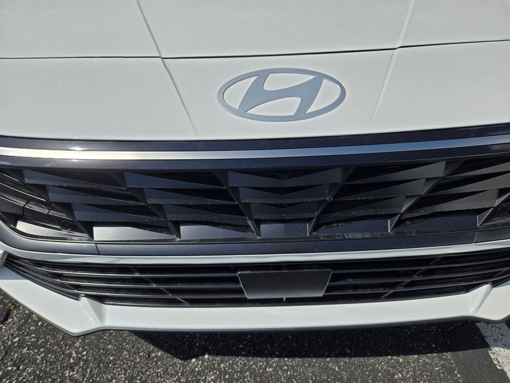 Thumbnail: 2025 Hyundai Elantra - 13