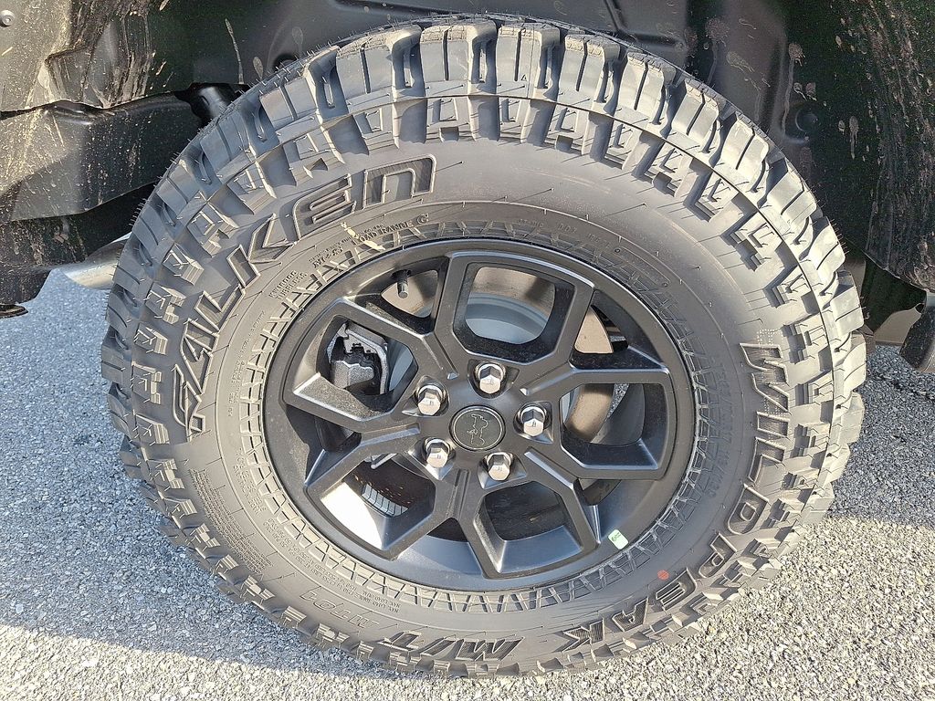 2026 Jeep Wrangler — photo 5
