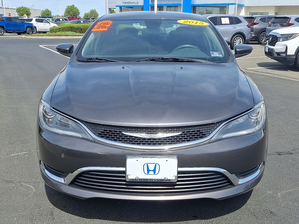 2015 Chrysler 200 Limited 2